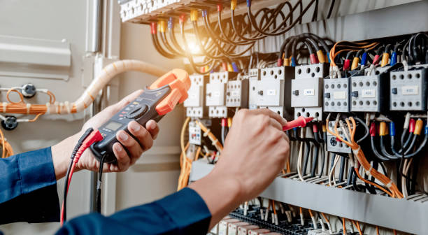Best Electrical Repair Services  in Geneva, FL