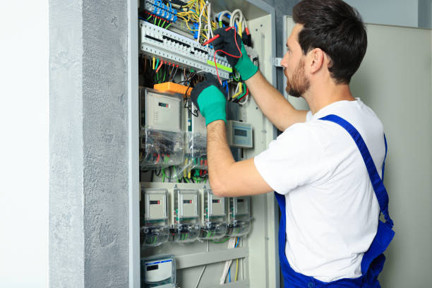 Best Circuit Breaker Repair  in Geneva, FL